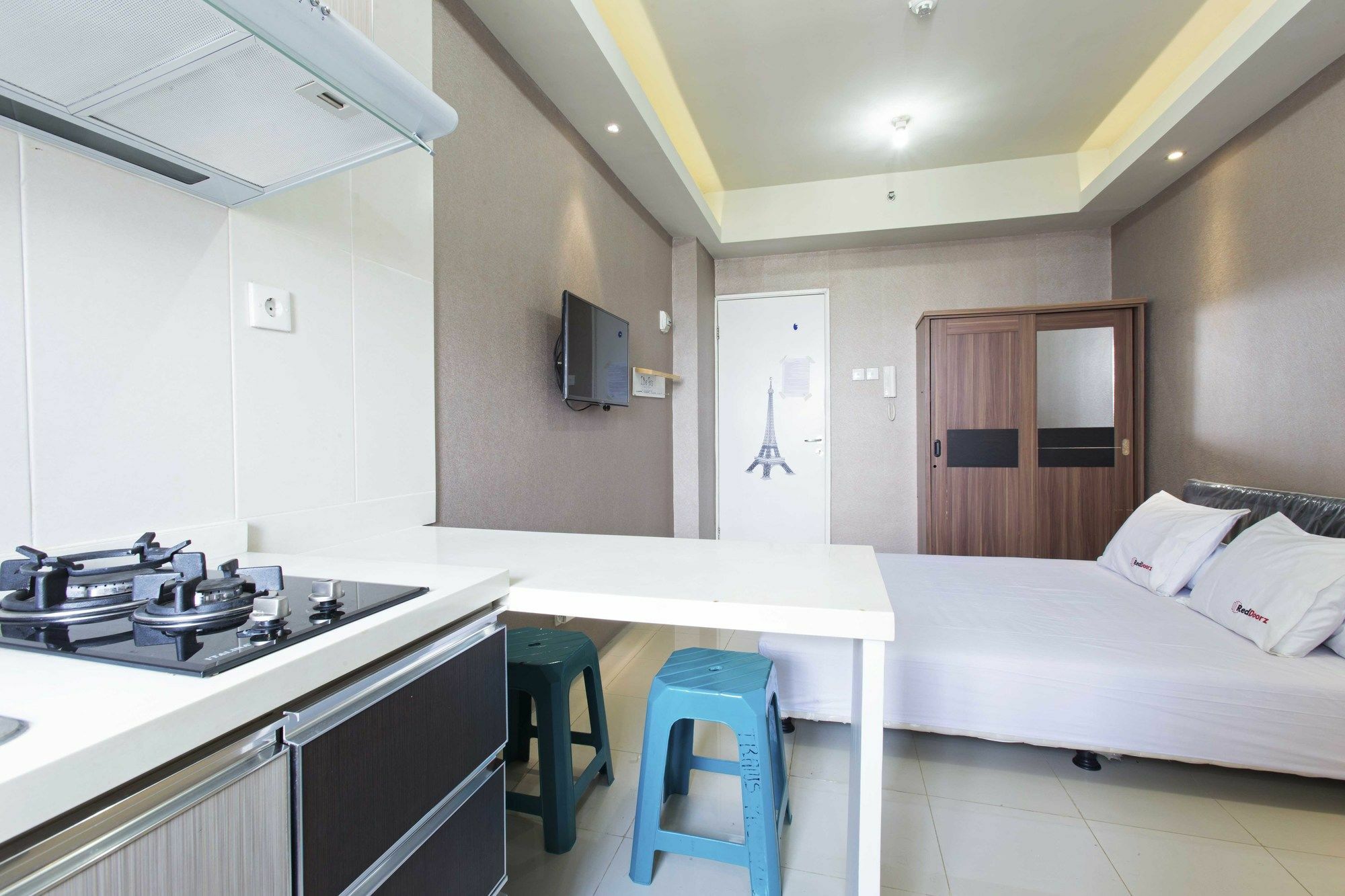 Reddoorz Apartment @ Pegangsaan Kelapa Gading 3 Jakarta Exterior foto