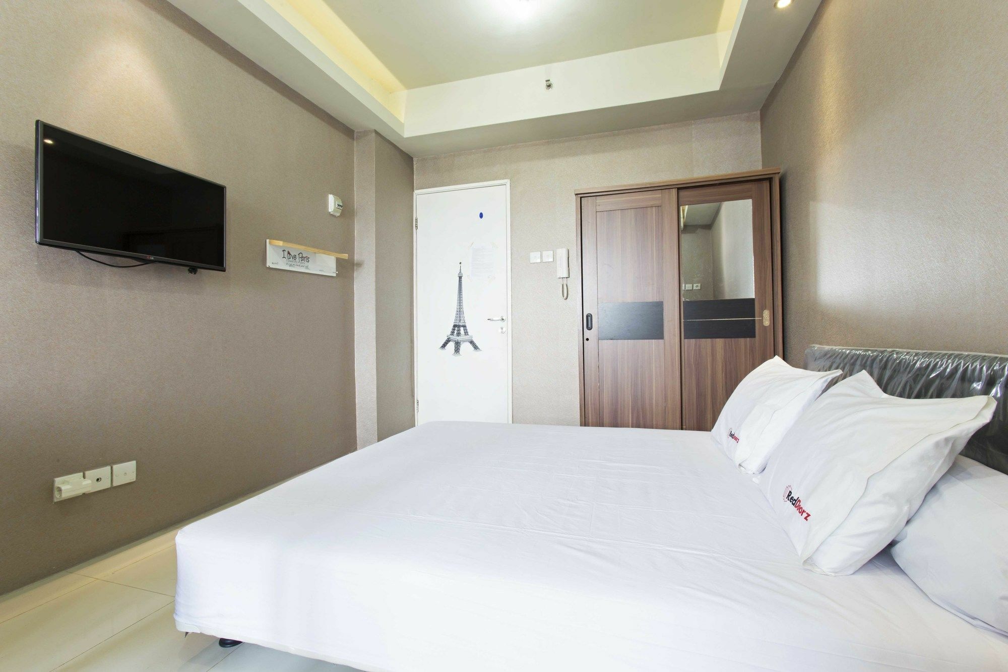 Reddoorz Apartment @ Pegangsaan Kelapa Gading 3 Jakarta Exterior foto