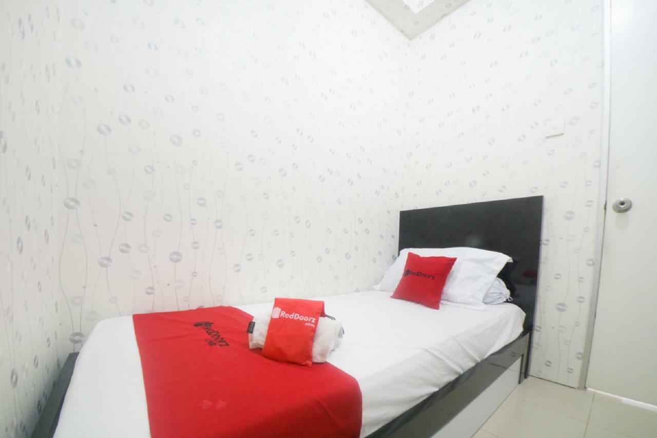 Reddoorz Apartment @ Pegangsaan Kelapa Gading 3 Jakarta Exterior foto